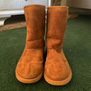 Brown boots